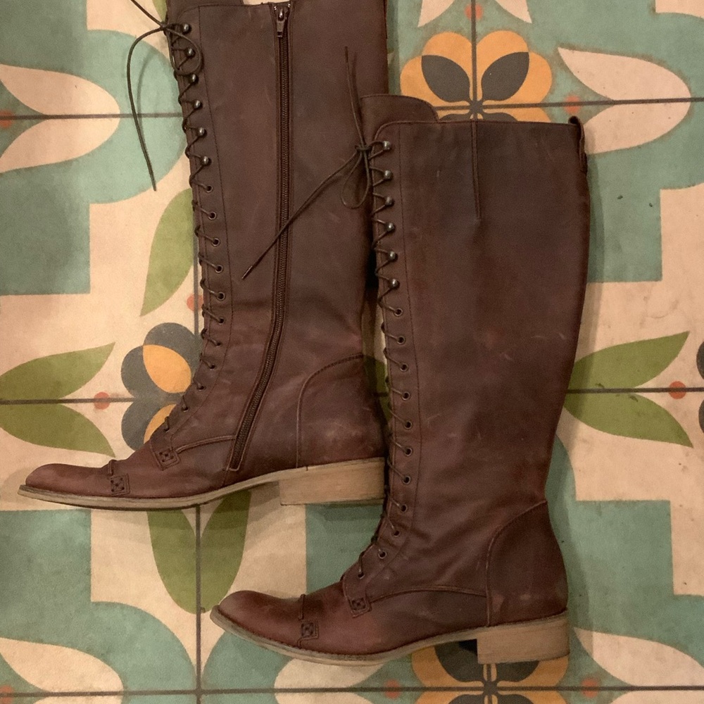 Charles David distressed Leather Lace up Boot